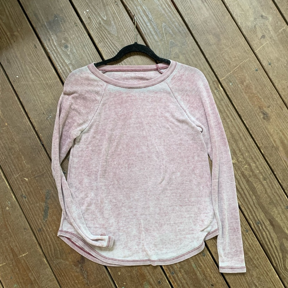American Eagle Long Sleeve Tee
